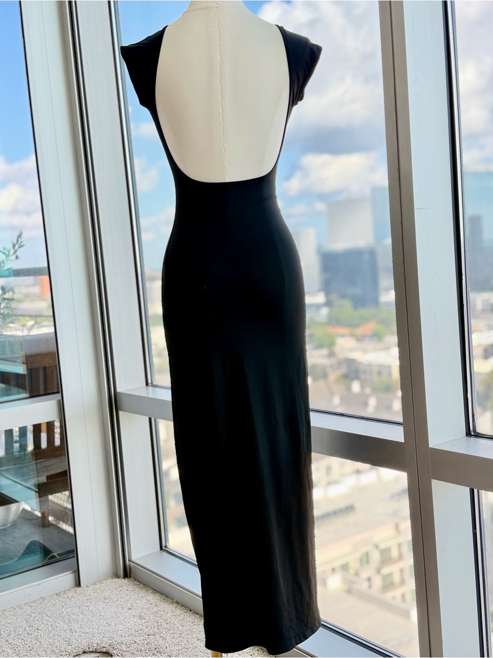 NWT Micas Black Backless Sleeveless Maxi Dress Small